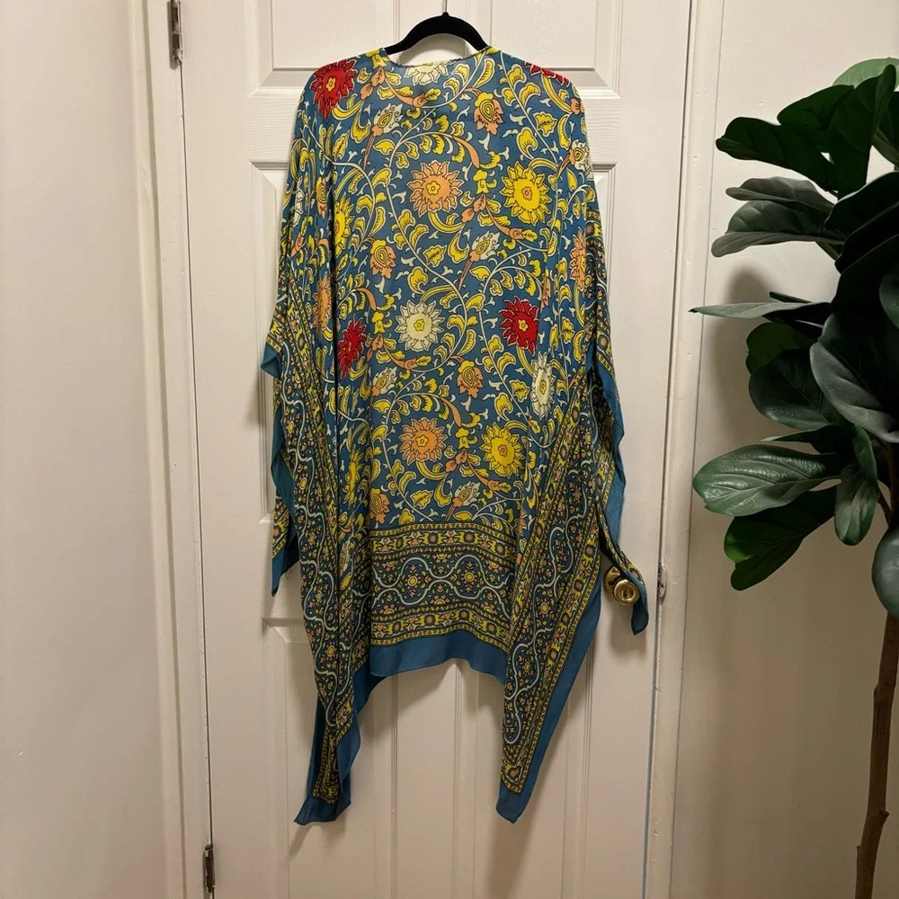 Fun print, airy kimono perfect for summer - Picture 2 of 3